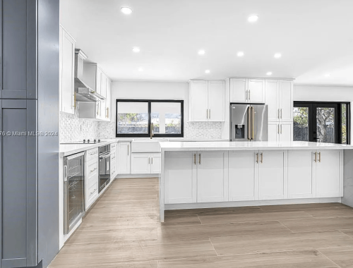 1a961b9dfb77407844ca051febf40e24-uncropped_scaled_within_1536_1152