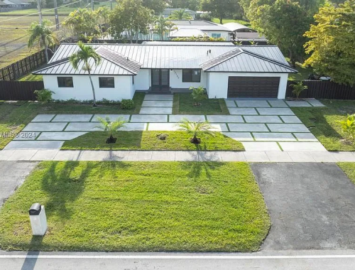 7351bd98203fe0e4985ffc2c5300a6d8-uncropped_scaled_within_1536_1152