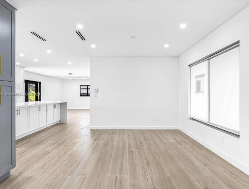 9591da56a2f32e4ac5b526f8428eb5c4-uncropped_scaled_within_1536_1152