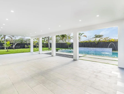 e15e110c6ca2d30cd69261a0fd7b9930-uncropped_scaled_within_1536_1152